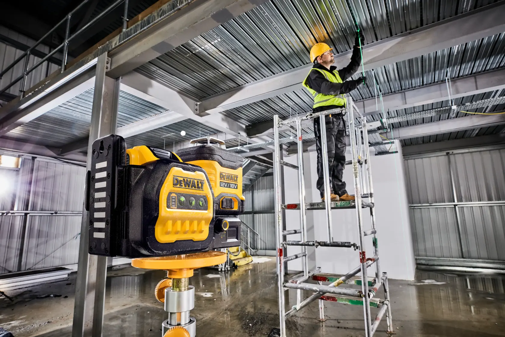 12V/18V XR® křížový laser se zeleným paprskem 3 x 360° (pouze nářadí)