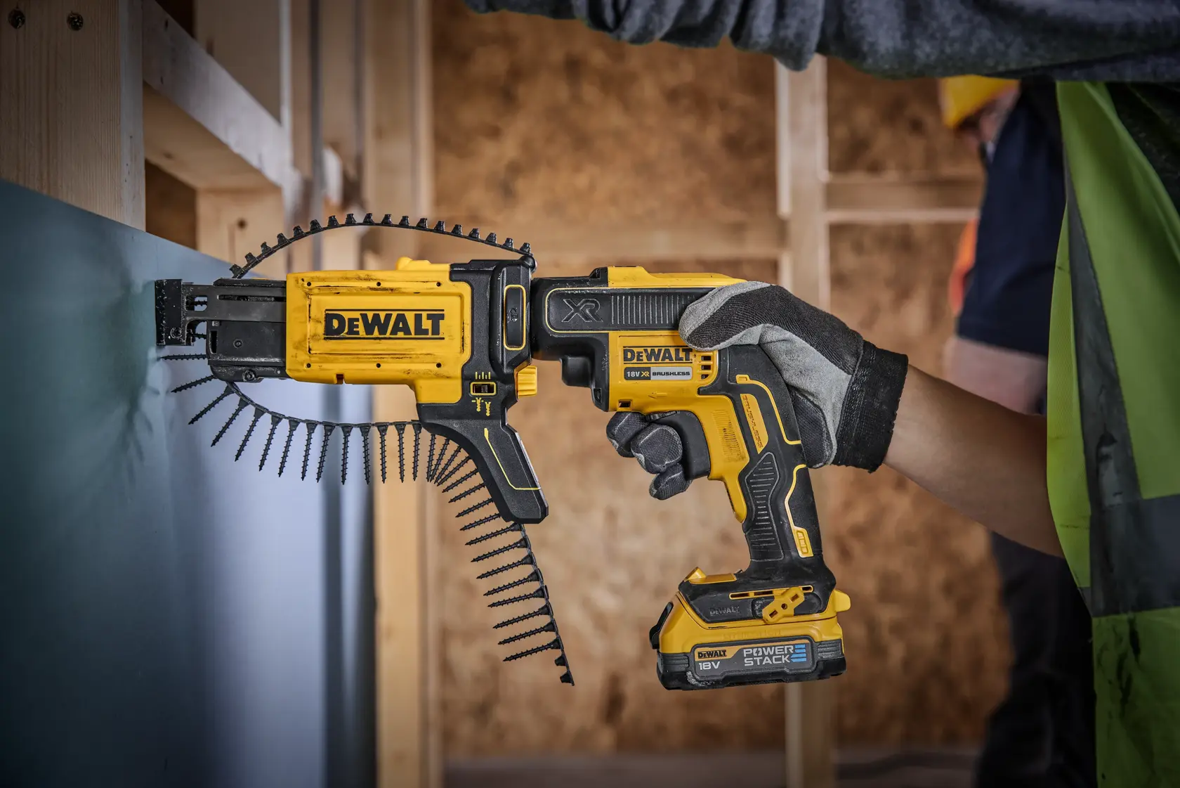 18V XR® šroubovák na páskované šrouby do sádrokartonu s bezuhlíkovým motorem - 1x 1,7Ah POWERSTACK