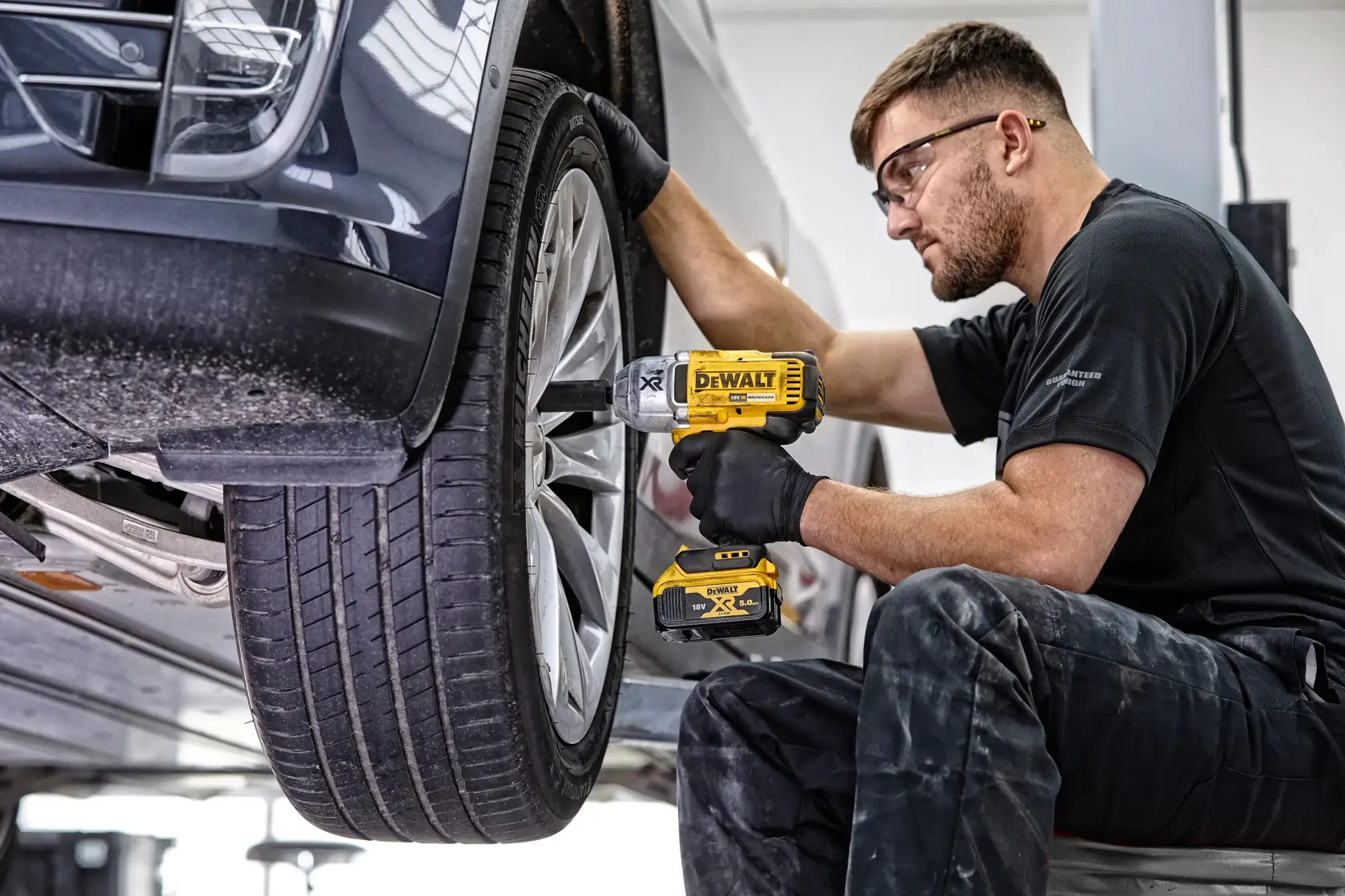 18V rázový utahovák 1/2″s vysokým momentem - bez baterie a nabíječky