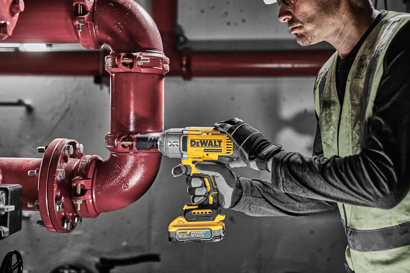 18V XR Bezuhlíkový 1/2" rázový utahovák s vysokým momentem 2x5Ah Powerstack baterie v TSTAK