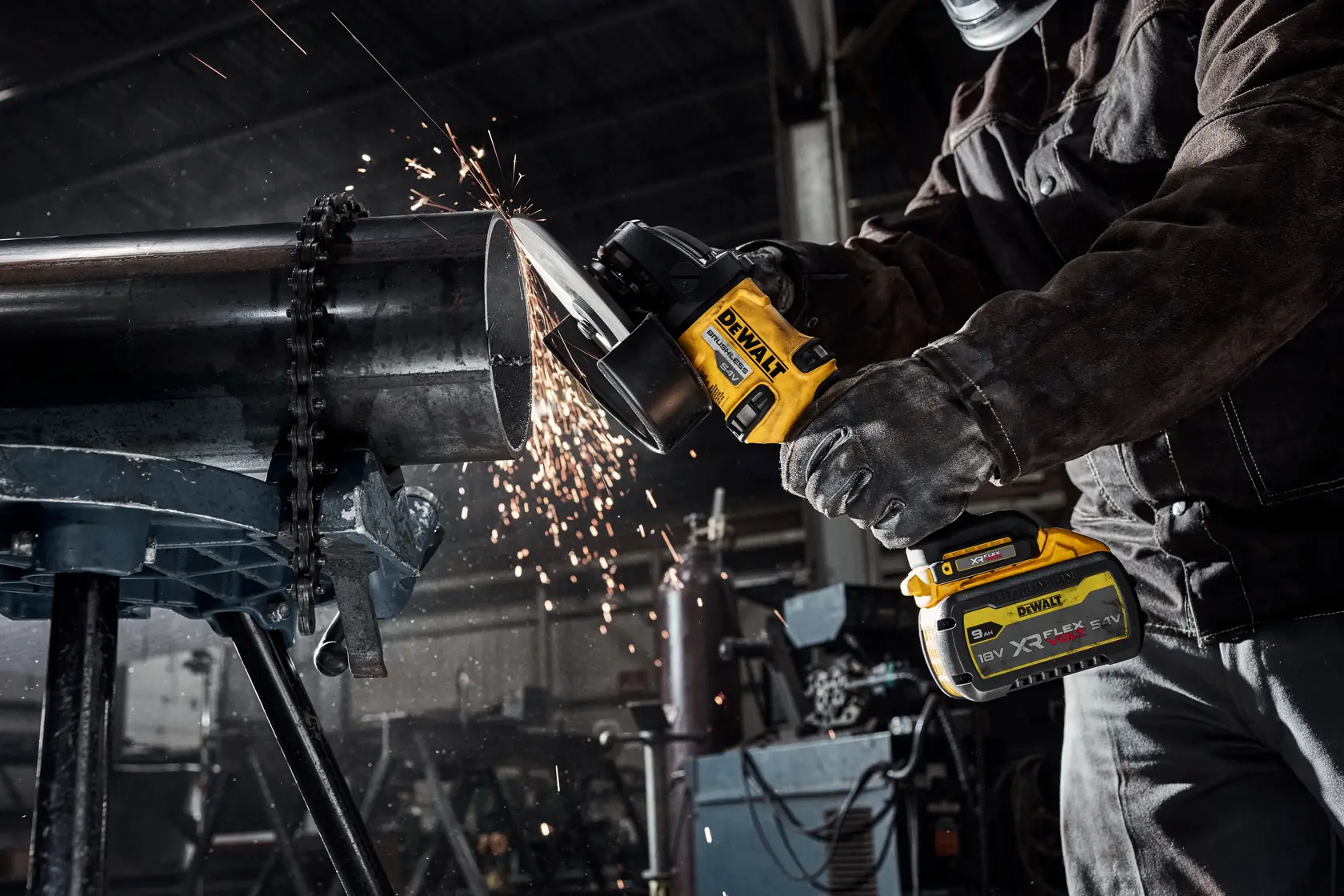 54V XR® FLEXVOLT® 180mm úhlová bruska s boční rukojetí (pouze nářadí)