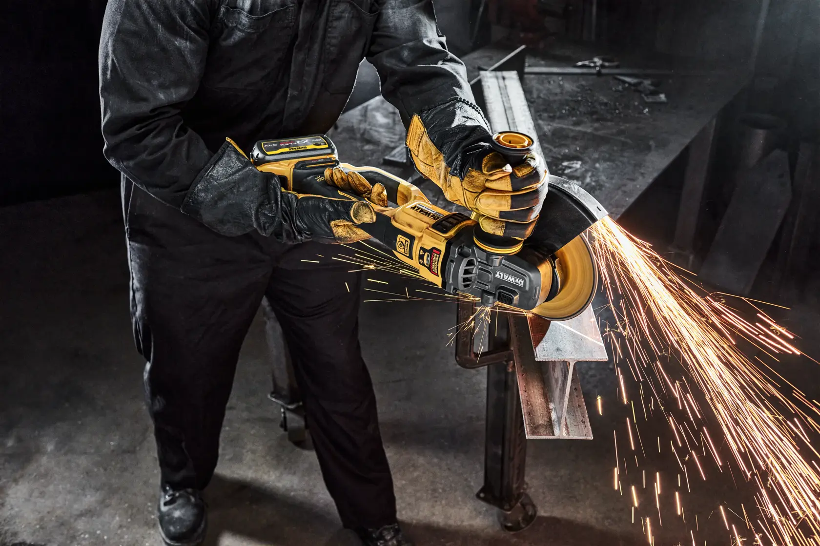 Úhlová bruska 54V XR FLEXVOLT, 230 mm - bez akumulátoru
