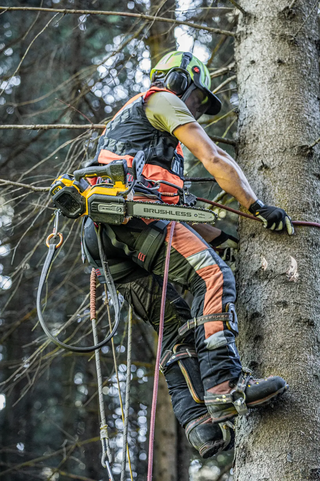 54 V XR FLEXVOLT řetězová pila s horní rukojetí - bez aku a nabíječky