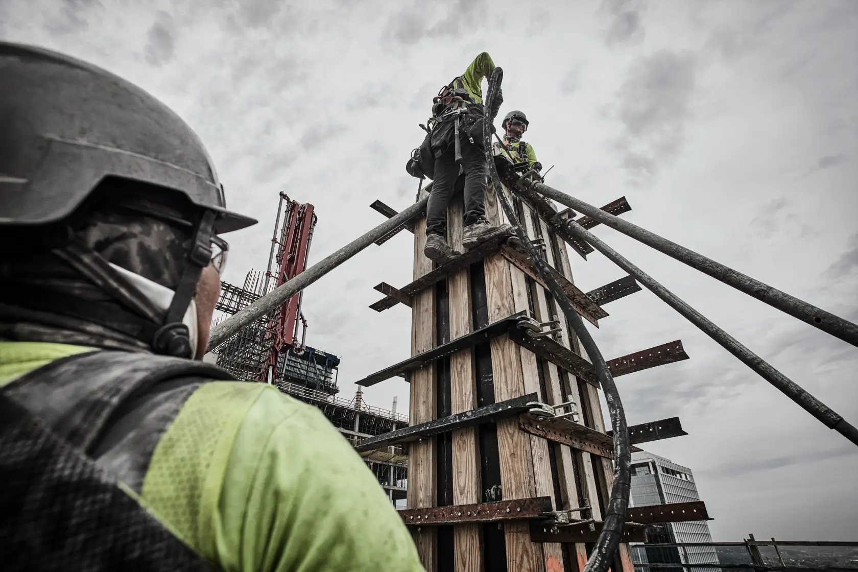 DEWALT POWERSHIFT Vibrátor na beton
