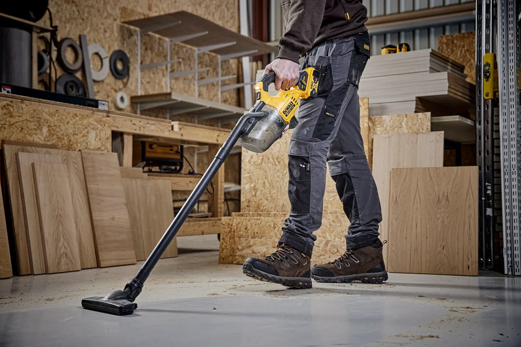 18V XR® tyčový vysavač třídy L (pouze nářadí)