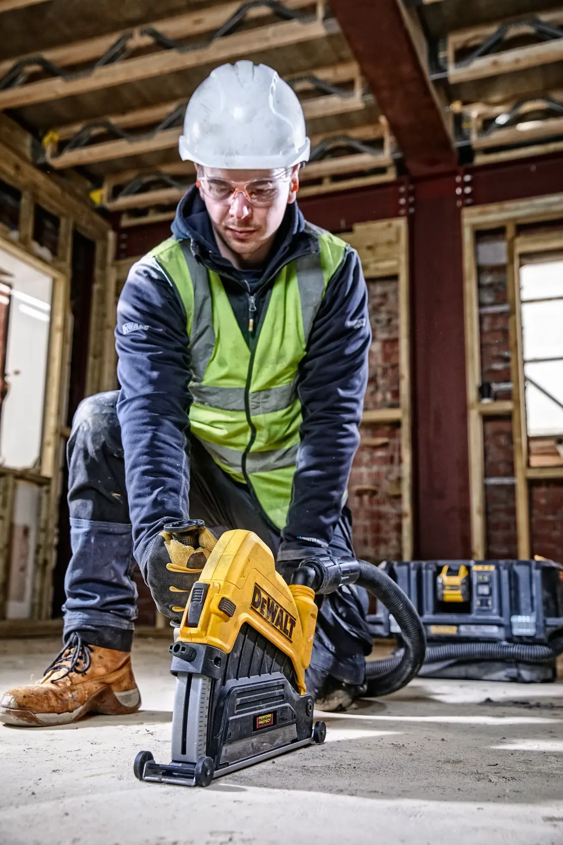 Ochranný kryt na řezání betonu pro úhlovou brusku 230 mm