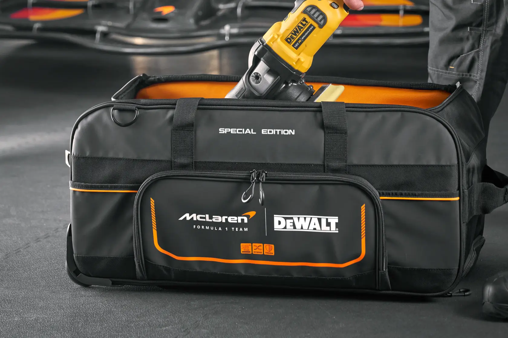 McLaren 28palcová taška